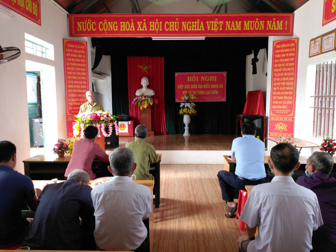 Xã Yên Hòa tổ chức tiếp xúc cử tri trước kỳ họp thứ 4 HĐND xã khóa XIX, nhiệm kỳ 2021 – 2026 (Kỳ họp cuối năm 2021)