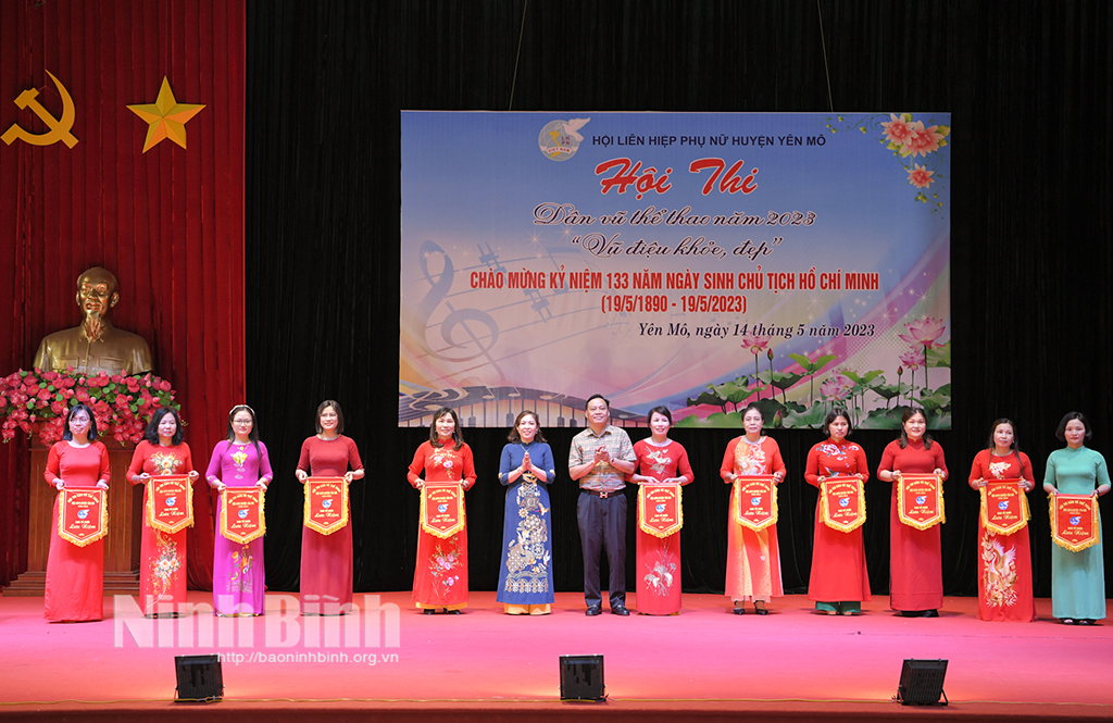 Hội thi Dân vũ thể thao phụ nữ huyện Yên Mô